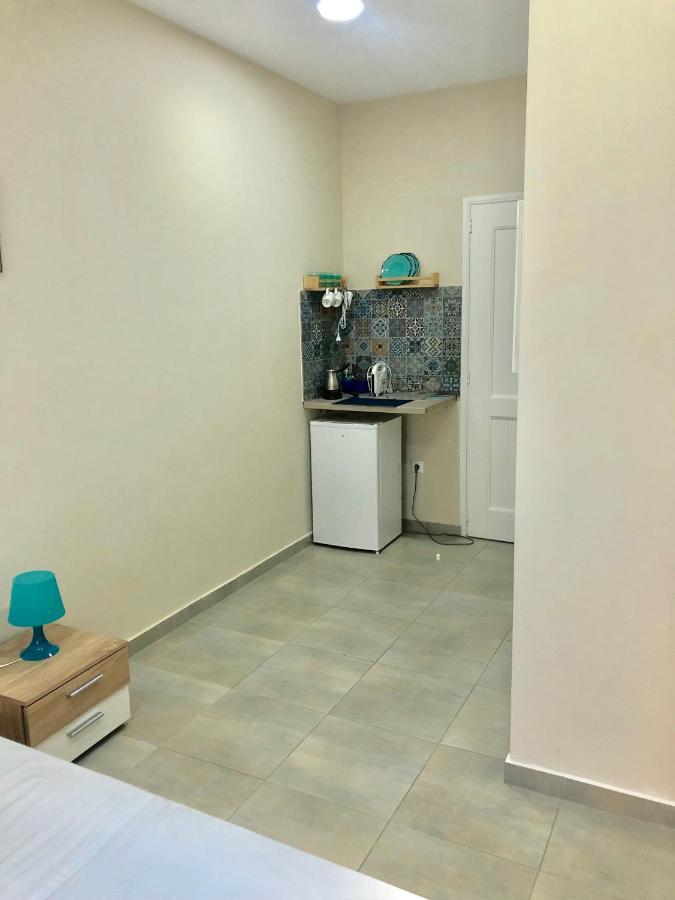 Konstantinos Apartments Парика Экстерьер фото